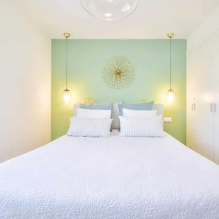 Ohana By Mtphomes * Armacao de Pera